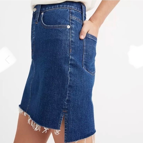 𝅺like new Madewell denim skirt - Picture 3 of 11